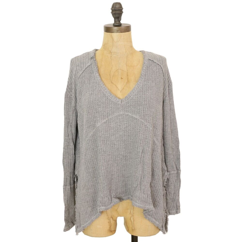 FREE PEOPLE Drippy Thermal Sunset Park Top XS Gray V-Neck Long Sleeve Knit B28
